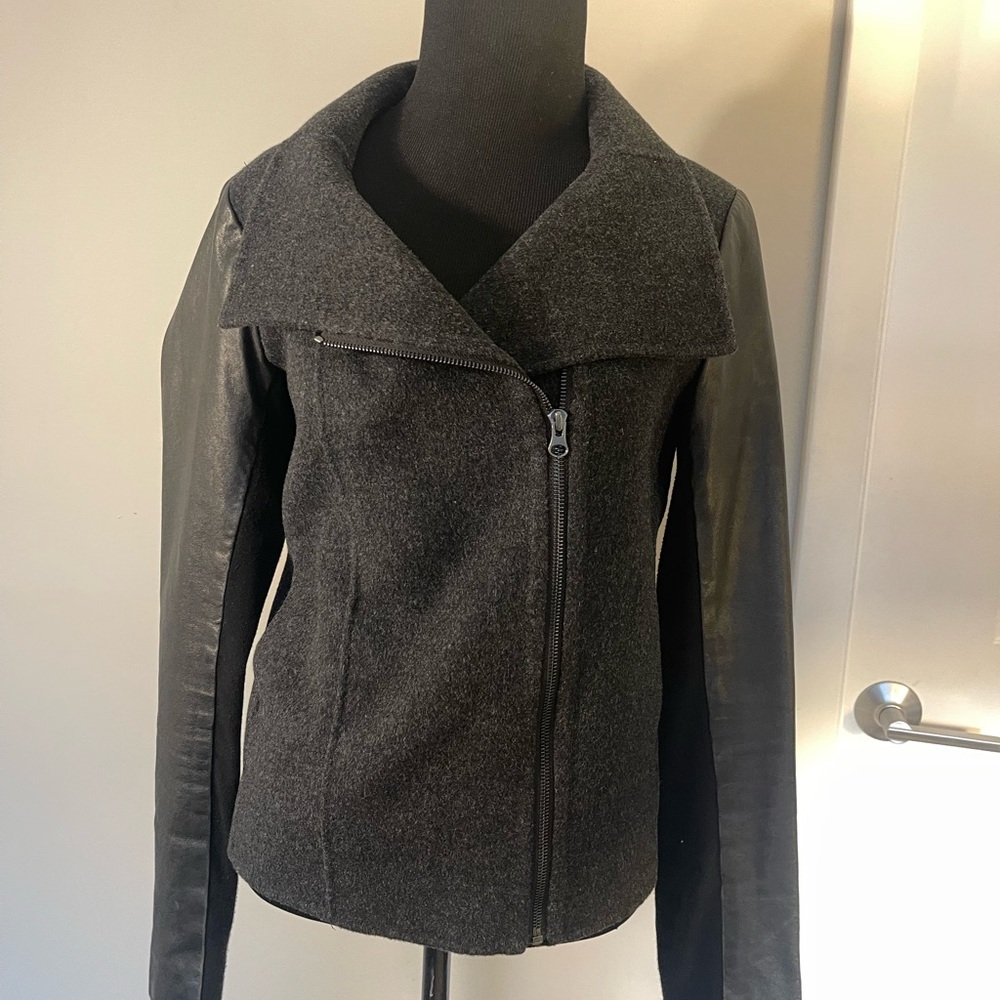 Vince Wool Blend Jacket with Leather Sleeves | Asymmetrical Zip | Size M